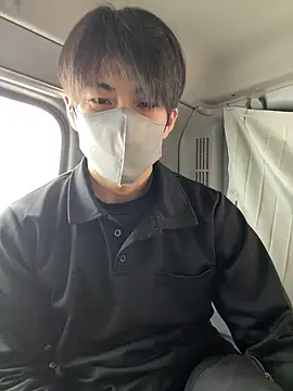 Snapshot of otouhu76 chatting on 12.21.25 otouhu76 online show from 12.21.25