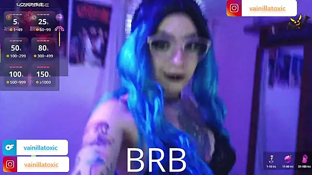 Snapshot of vainilla_doll chatting on 03.03.26 vainilla doll online show from 03.03.26