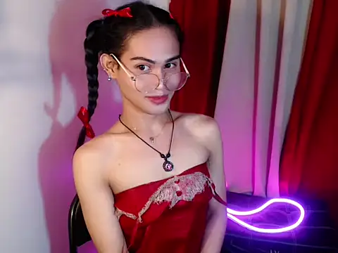 Snapshot of bellalot chatting on 09.19.25 bellalot online show from 09.19.25