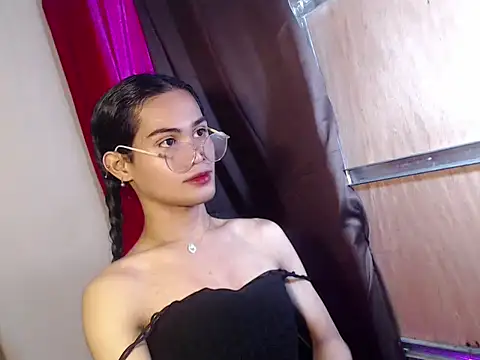 Snapshot of bellalot chatting on 09.27.25 bellalot online show from 09.27.25