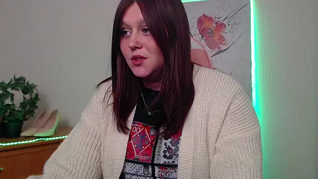 Alisawoods  online show from 04.28.26