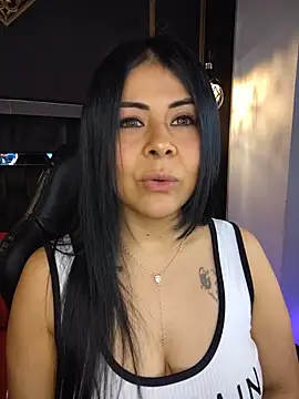 Aniajoness  online show from 06.25.26