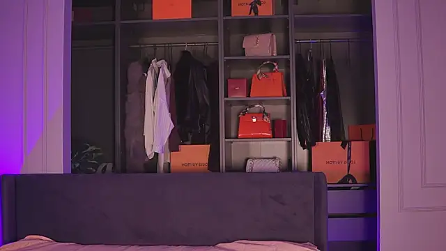 Monique Celeste online show from 08.05.26