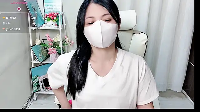 phuongnhi  online show from 07.24.26