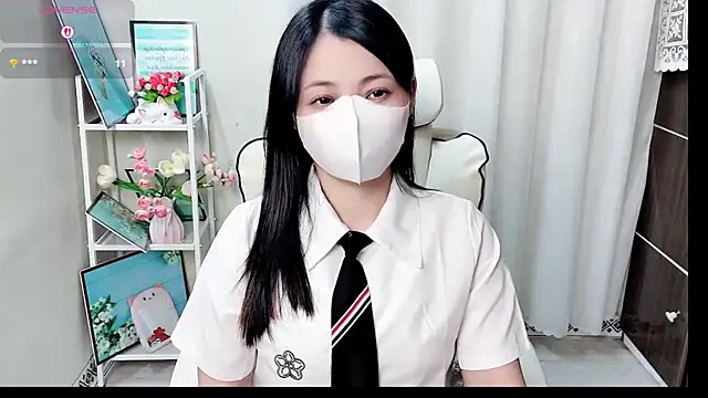 phuongnhi  online show from 07.25.26