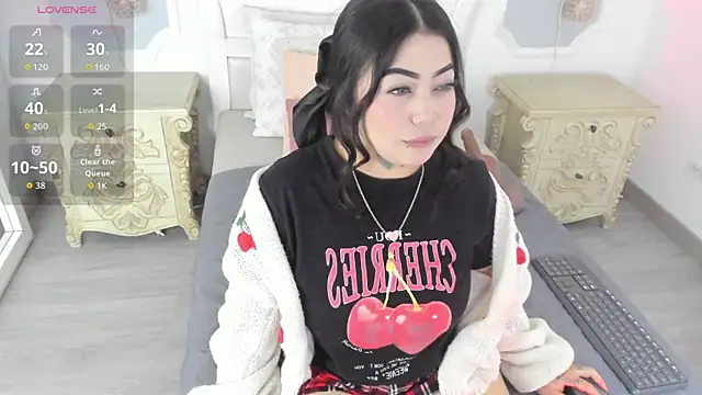 MeganStar   online show from 11.20.25