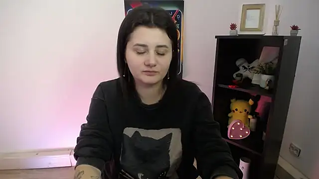 Katrin kiss  online show from 10.28.25