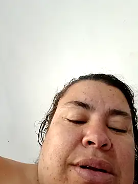 yaneth  online show from 10.21.25