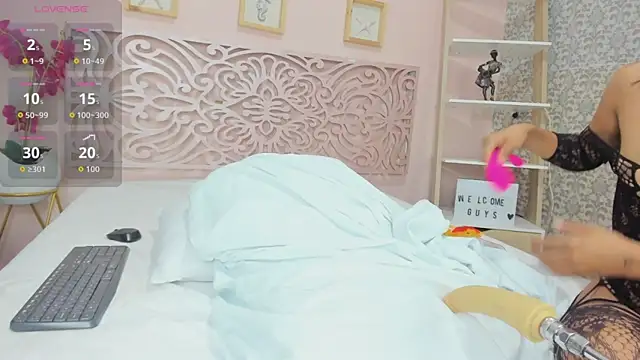 Cinnamon Star online show from 06.23.26
