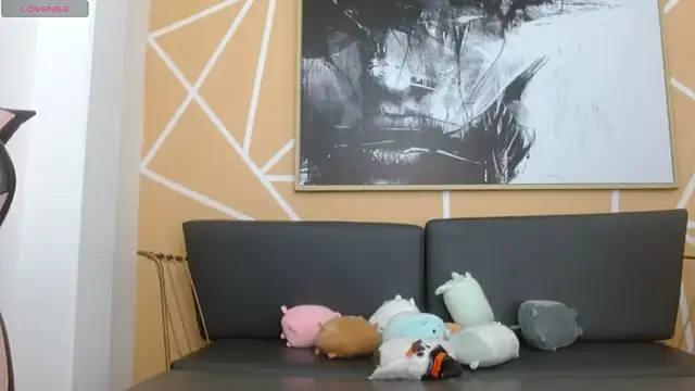 olivia russo  online show from 01.08.26