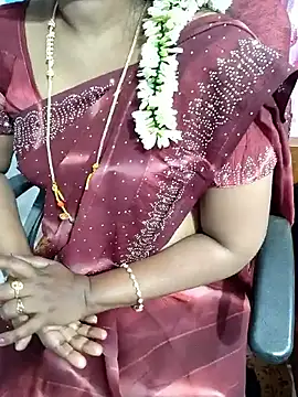 Snapshot of lolida69thamil chatting on 12.20.25 lolida69thamil online show from 12.20.25