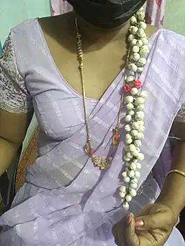 Snapshot of lolida69thamil chatting on 02.15.26 lolida69thamil online show from 02.15.26