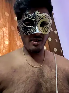 Snapshot of VVcouple chatting on 11.07.25 VVcouple online show from 11.07.25