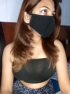 Snapshot of Hot_malika19 chatting on 11.08.25 Hot malika19 online show from 11.08.25