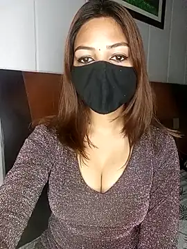 Snapshot of Hot_malika19 chatting on 11.23.25 Hot malika19 online show from 11.23.25