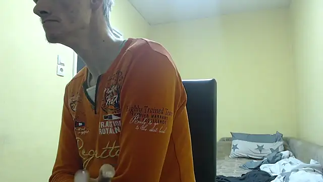 Snapshot of k74robert chatting on 01.17.26 k74robert online show from 01.17.26