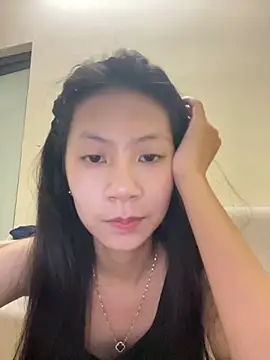 Lil-Gi online show from 10.08.25