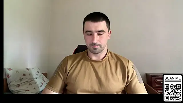 Snapshot of Hard_to_Obey chatting on 06.20.26 Hard to Obey online show from 06.20.26