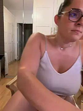 chloedlm5 online show from 07.28.26