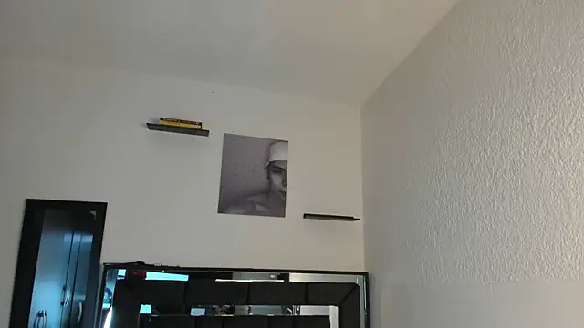 Snapshot of Thiago_Divine_ chatting on 09.11.25 Thiago Divine  online show from 09.11.25