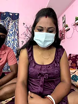 Snapshot of Lovlycouple1 chatting on 01.07.26 Lovlycouple1 online show from 01.07.26