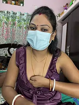 Snapshot of Lovlycouple1 chatting on 02.03.26 Lovlycouple1 online show from 02.03.26