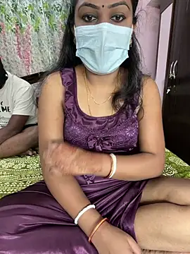 Snapshot of Lovlycouple1 chatting on 02.23.26 Lovlycouple1 online show from 02.23.26