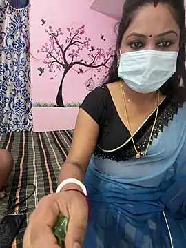 Snapshot of Lovlycouple1 chatting on 02.26.26 Lovlycouple1 online show from 02.26.26