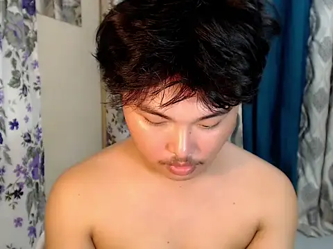 Snapshot of Lustfulljohnx chatting on 06.22.26 Lustfulljohnx online show from 06.22.26