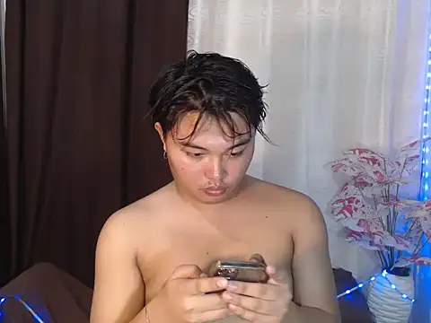 Snapshot of Lustfulljohnx chatting on 07.25.26 Lustfulljohnx online show from 07.25.26