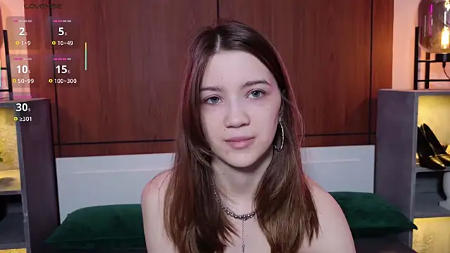 Snapshot of Alison_kisss chatting on 06.17.26 Alison kisss online show from 06.17.26