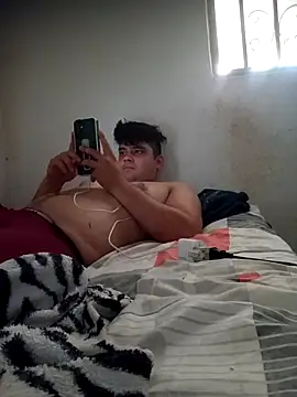 Snapshot of fromero27 chatting on 01.14.26 fromero27 online show from 01.14.26