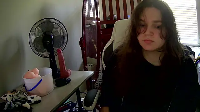 Elli-Ixby online show from 11.14.25