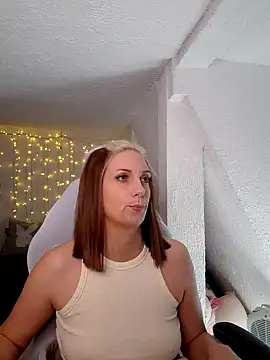 SexyJulia21 online show from 03.17.25