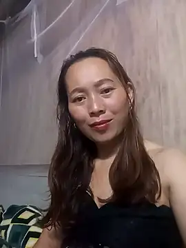 Snapshot of Bianly chatting on 10.13.25 Bianly online show from 10.13.25