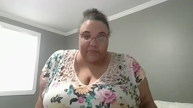 SexyBBW10790 online show from 02.15.26