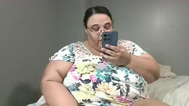SexyBBW10790 online show from 04.27.26