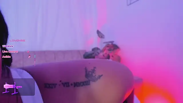 Snapshot of Lily-Soto chatting on 04.02.26 Lily-Soto online show from 04.02.26