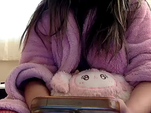 Snapshot of tutu101 chatting on 12.20.25 tutu101 online show from 12.20.25