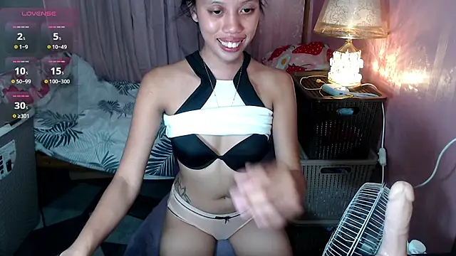 kourtneyluv  online show from 06.15.26