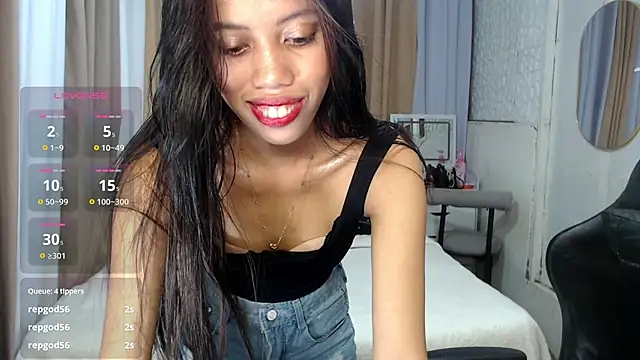 kourtneyluv  online show from 07.31.26