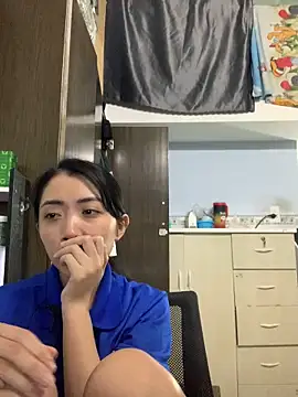 Minee1202 online show from 11.29.25