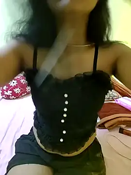 Snapshot of Snaya-baby chatting on 09.23.25 Snaya-baby online show from 09.23.25