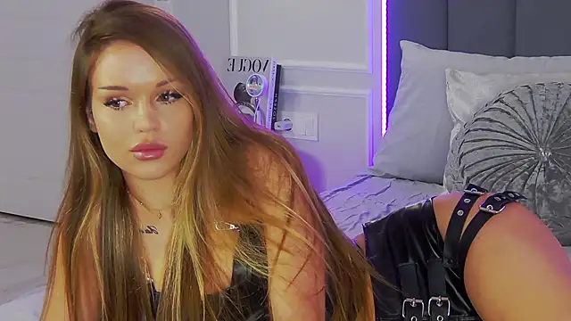 MarilynNova online show from 09.16.25