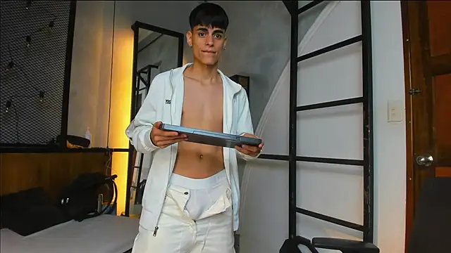 Dani mc1 online show from 09.12.25