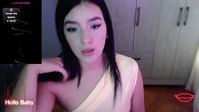 Velvet 28 online show from 11.27.25