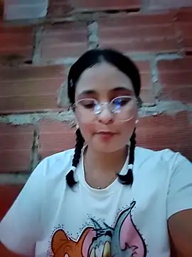 Lily-o online show from 11.04.25