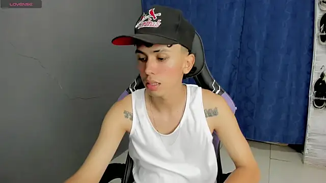 Snapshot of Damien_444 chatting on 10.29.25 Damien 444 online show from 10.29.25