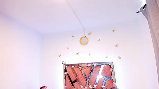 Ella Lenox online show from 09.10.25