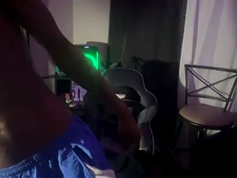 Triggerhappycj100 online show from 11.17.25